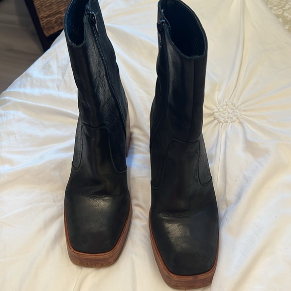 Free People black heeled leather boots. - Picture 2 of 5